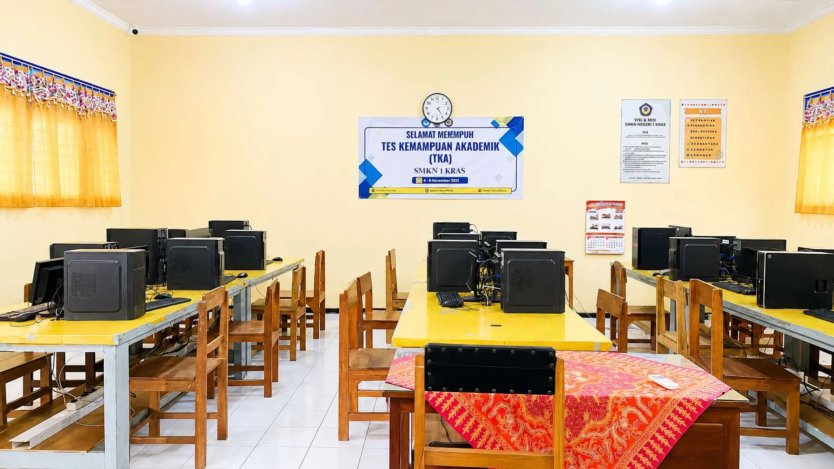 LAB Komputer TKJ
