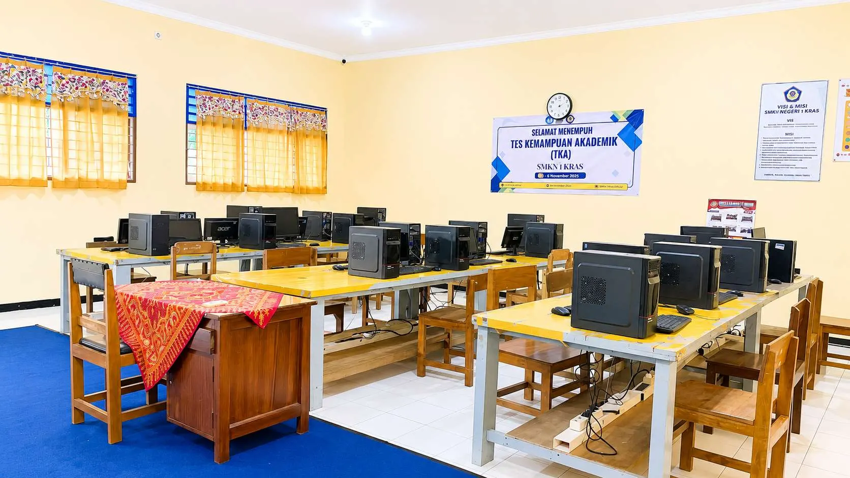 LAB Komputer TKJ
