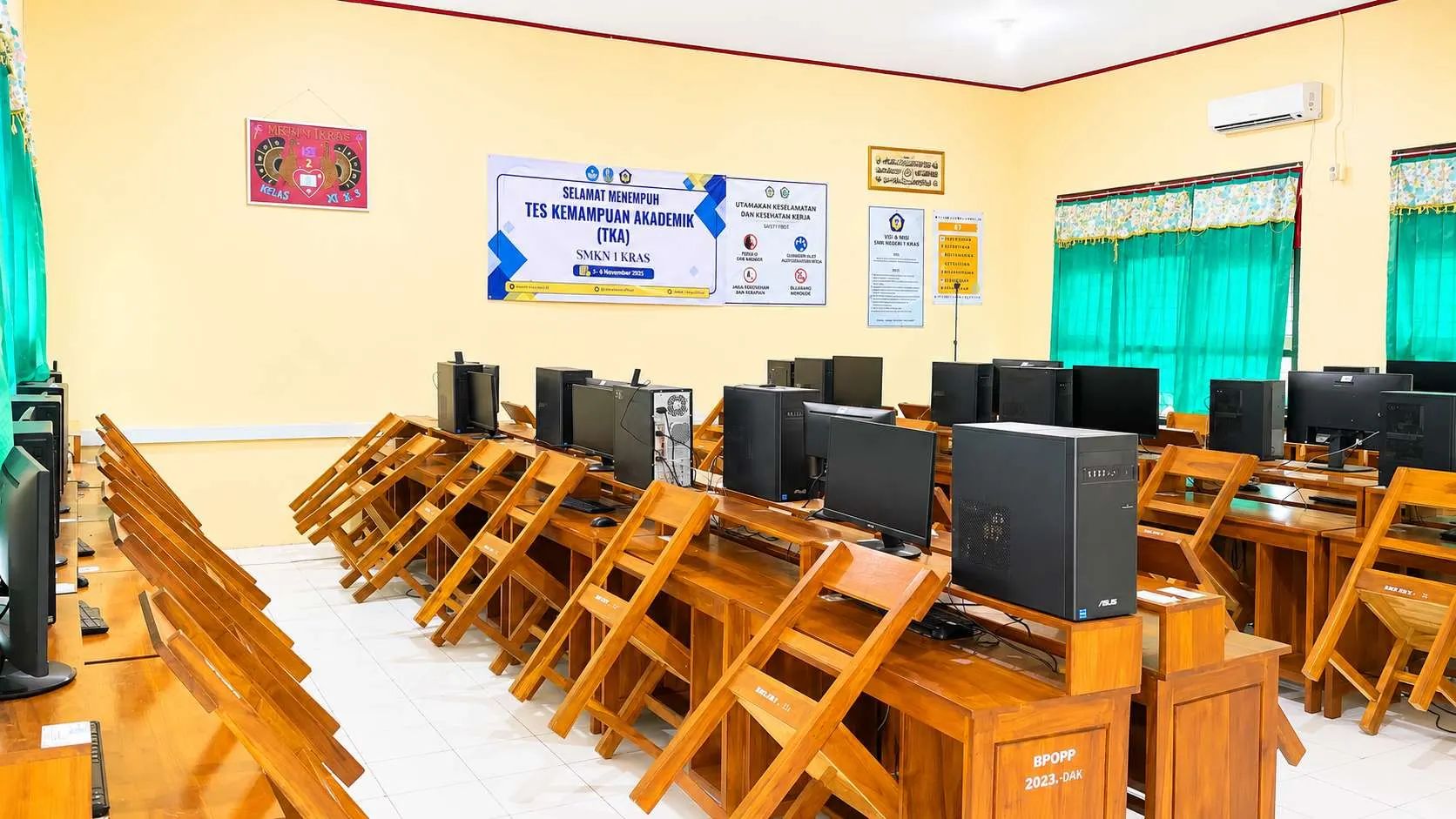 LAB Komputer TKJ