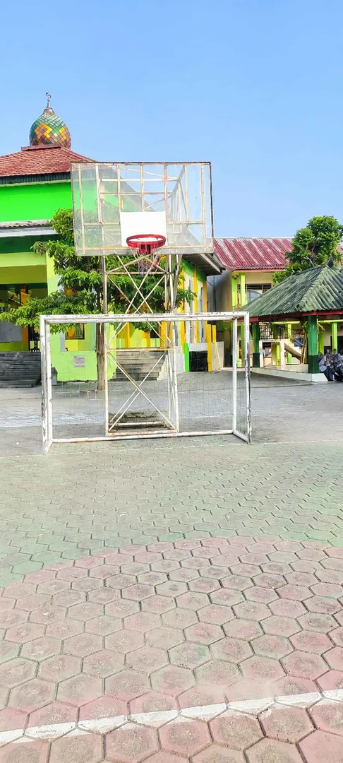 Tempat Olah Raga & Upacara