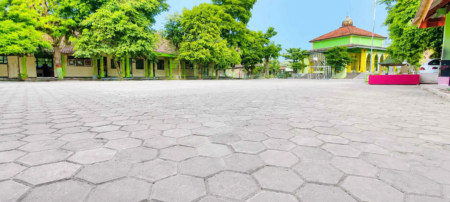Tempat Olah Raga & Upacara