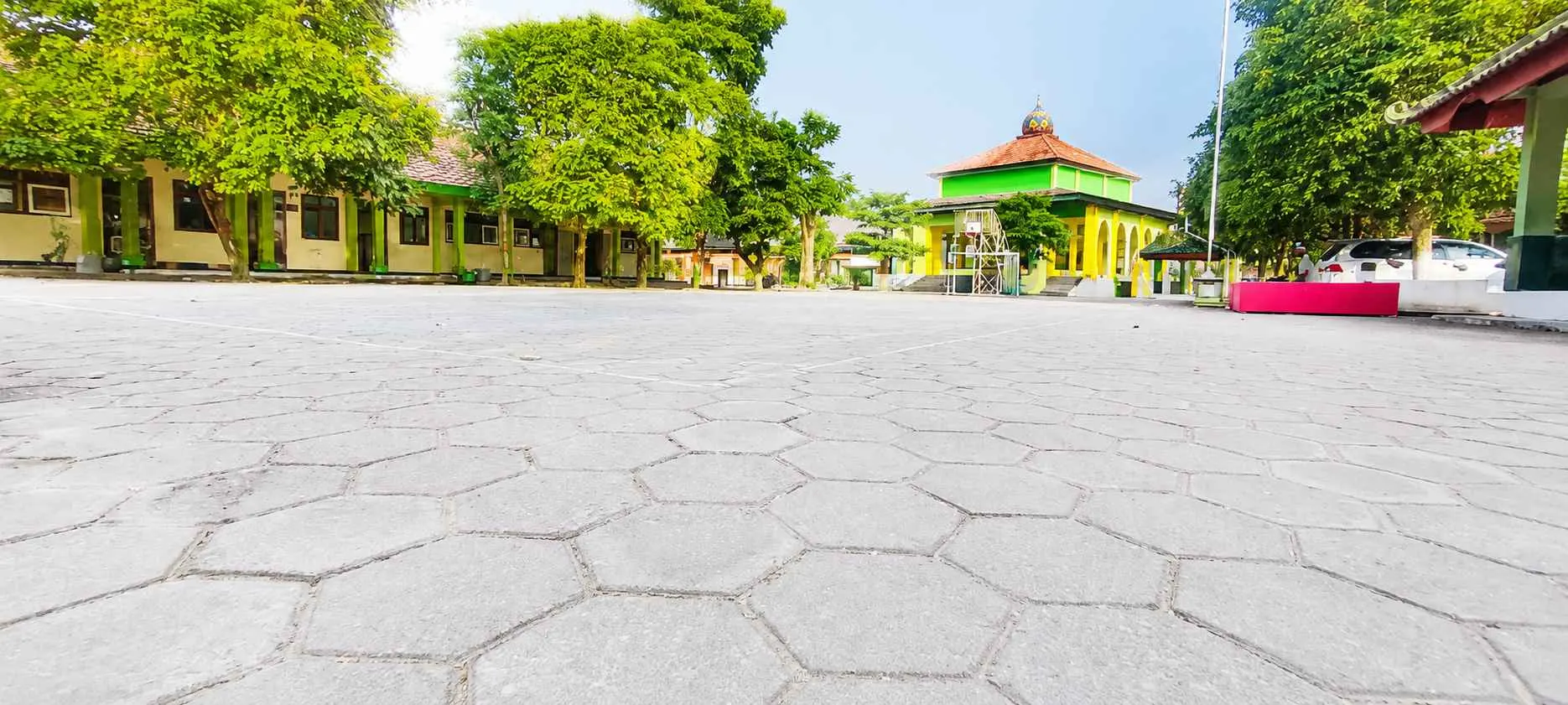 Tempat Olah Raga & Upacara