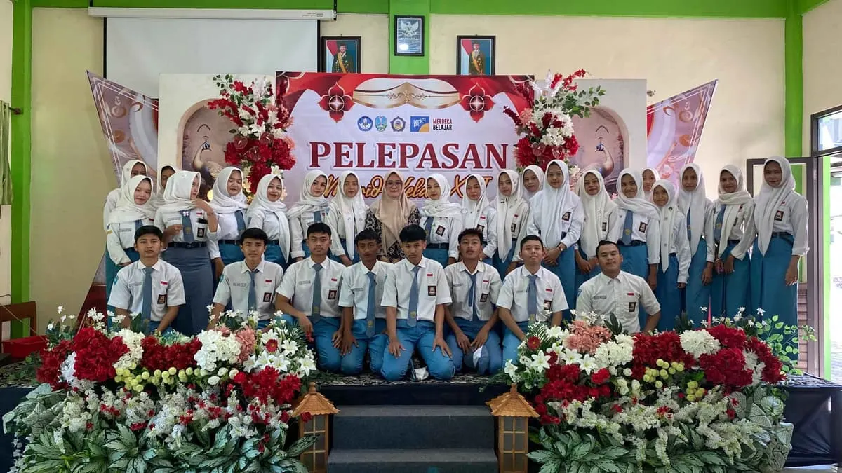 Pelepasan Murid Kelas 12 SMKN 1 Kras