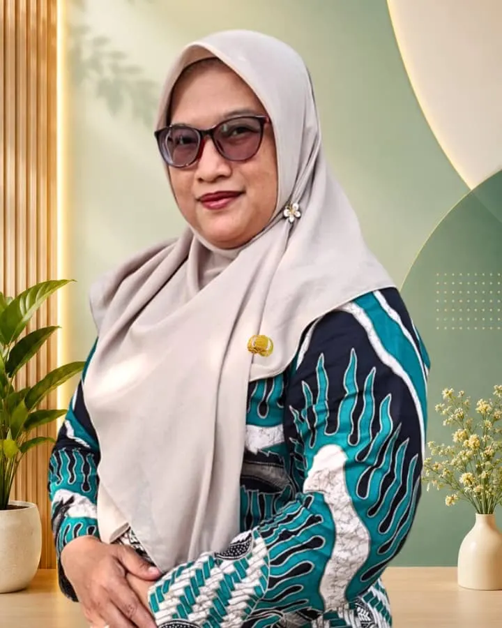 IKE CINTIA DEWI, S.Pd, Gr