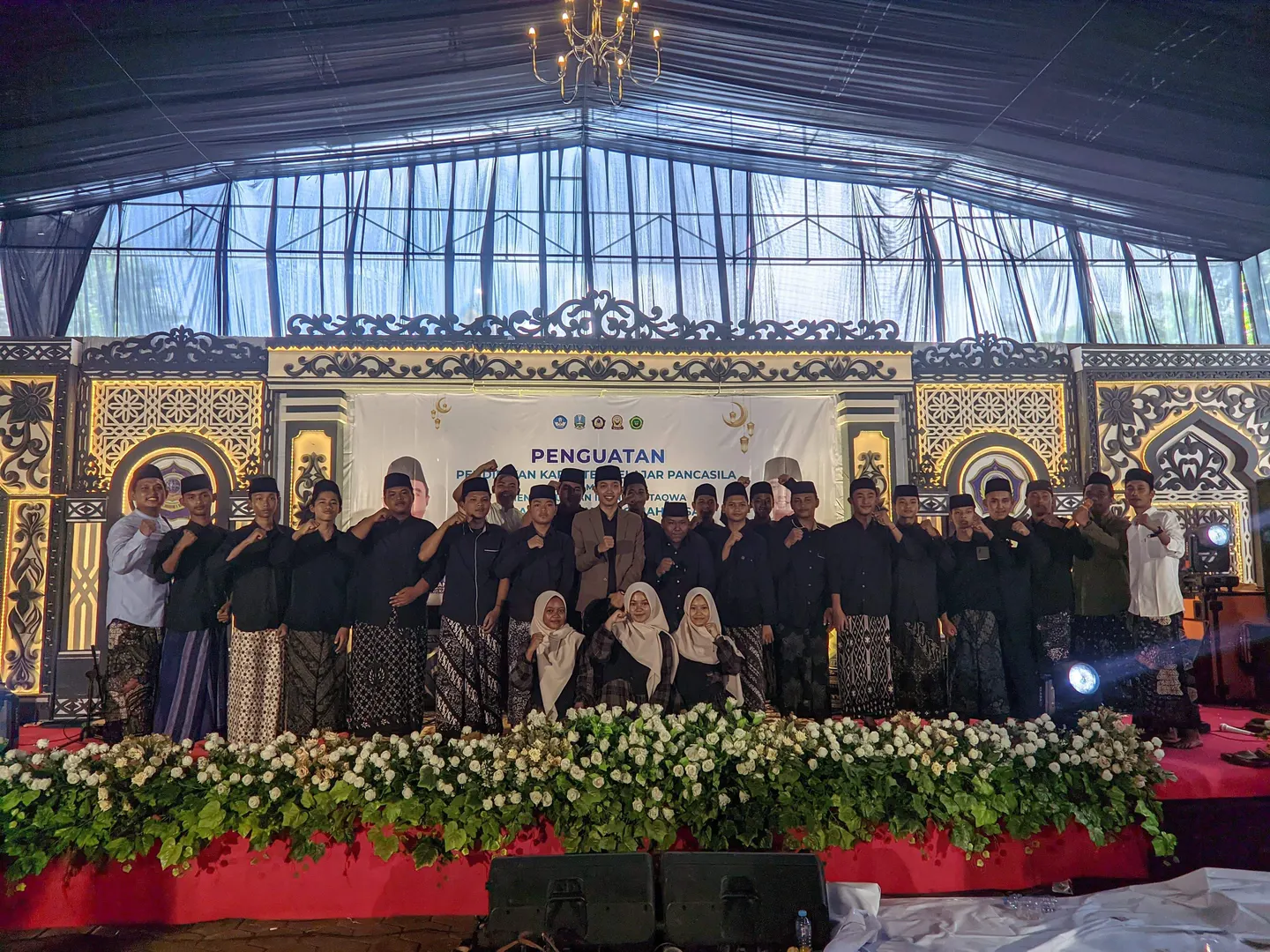 KEGIATAN DI ROHIS SMKN 1 KRAS